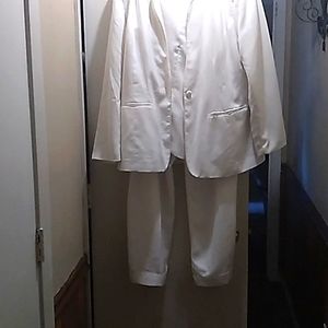 3 piece ladies suite.
